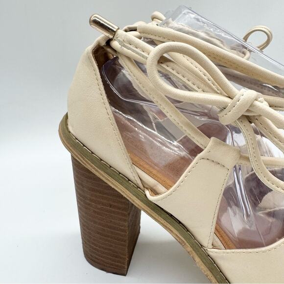 UO Silence + Noise Sofia Lace Up Ankle Tie Heel Sandals Cream Size 9 Boho Glam - Picture 4 of 14
